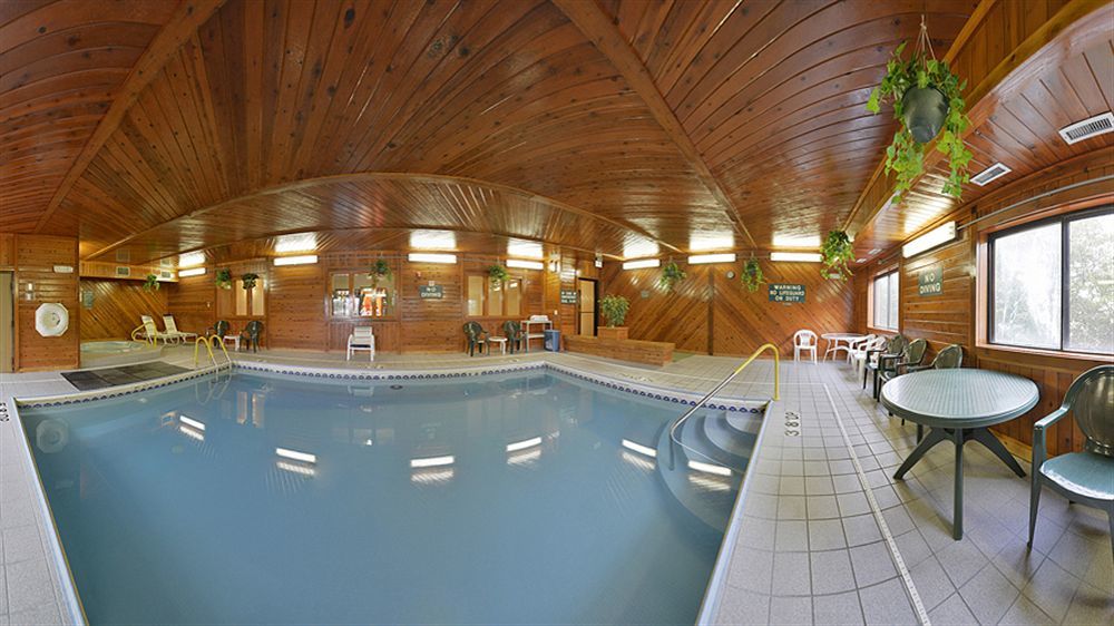 Days Inn By Wyndham Topeka Zewnętrze zdjęcie